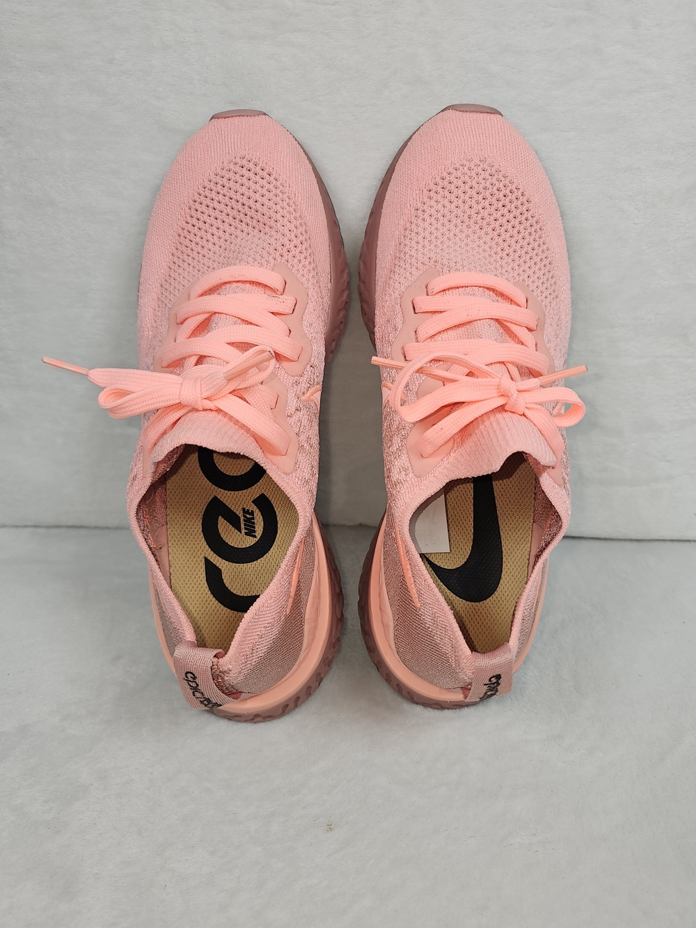 Nike Epic React Flyknit 2 Womens Size 10.5 US Pink Tint Running Shoes BQ8927-600 - Picture 9 of 10